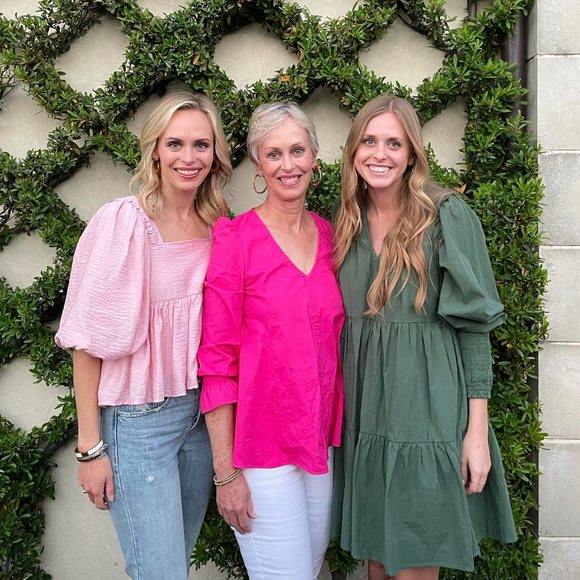 Meet your Posher, Andrea - Picture 1 of 1